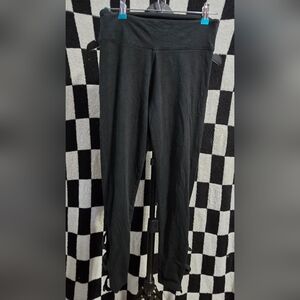 Victoria's secret sport ankle cut out leggings size medium